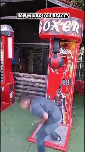 The boxer boy’s accident. #fail