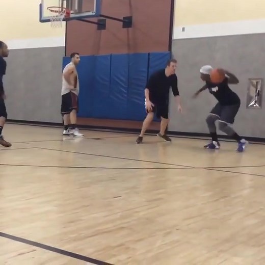 #bonecollector #anklebreaker #basketball #fyp