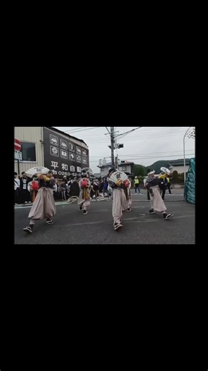 阿禮神社に奉納する 子供と獅子の舞。 これぞ日本の伝統😊 #阿禮神社例大祭 #長野県 #塩尻市 #夏祭り #伝統 #ステッカー #木札 #限定 #グッツ販売 #桟敷