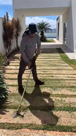 444K views · 5.4K reactions | Cleaning | Edging | Mowing #satisfying #transformation #asmr | Lawn Care Reel | Facebook