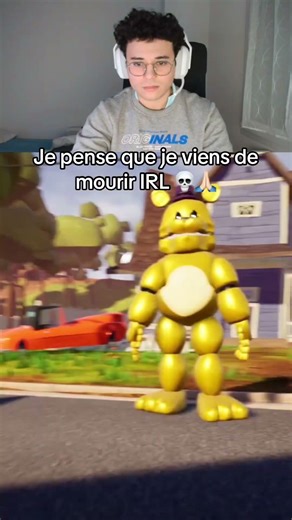 That jumpscare killed me IRL 😬 #HelloNeighbor #fnaf #scared