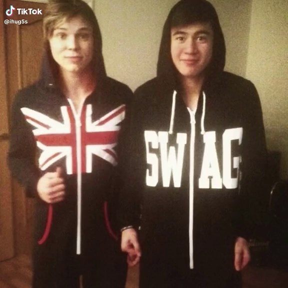 Moodboard Inspiration for 5 Seconds of Summer Fans