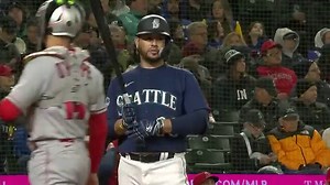 Angels' win streak ends in loss to Mariners