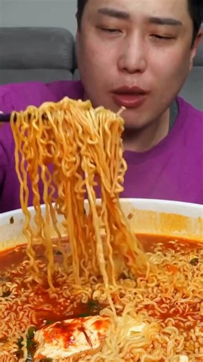 🔥🍜😋 Delicious Spicy Ramen 😍🤤♥️ ASMR MUKBANG