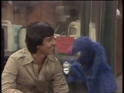 Classic Sesame Street - Grover The Photographer 1974