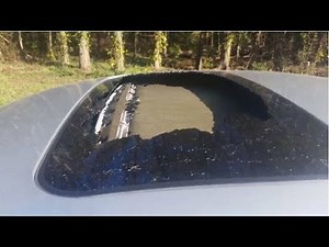 Can auto glass shatter for no apparent reason?