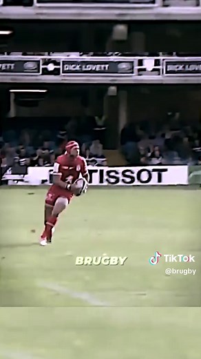 Cheslin Kolbe's Insane Sidestep Skills in Rugby