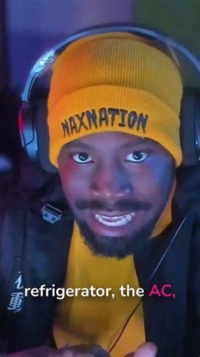 I'm dating EVERYTHING in this game #gameplay #weird #shorts