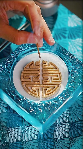 Chinese Incense Burner for Relaxing and Peaceful Ambiance