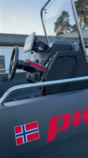 This Boat Is Used by Police Divers 🚨