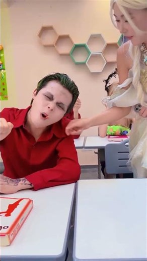 白天使时间定格控制了所有人。#cosplay #funny