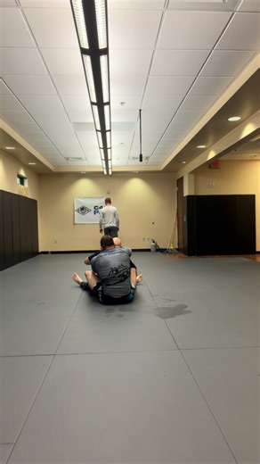 Chad Lyman | Police Jiu Jitsu @c4cpjj @c4c_operator @cam_the_operator Hand fighting and inside position is VITAL when someone is on your back!!... | Instagram