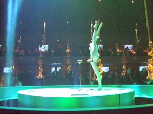 Erika Lemay @ARKcharity in London performing her "Dance on Hands" in the middle of outstanding water screens. #ARK #erikalemay #handbalancing #waterscreen #handbalancing #contortion | Erika Lemay