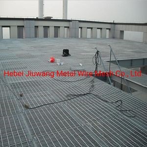 [Hot Item] Rejas de entrada de acero, rejilla de hierro, rejilla de acero al carbono, metal perforado, pasarela, pasarelas industriales, estructura de acero ligera