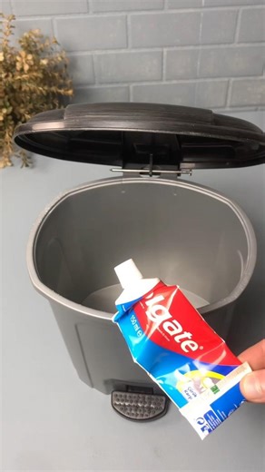 You’ll Never Throw Away a Toothpaste Box Again 😳
