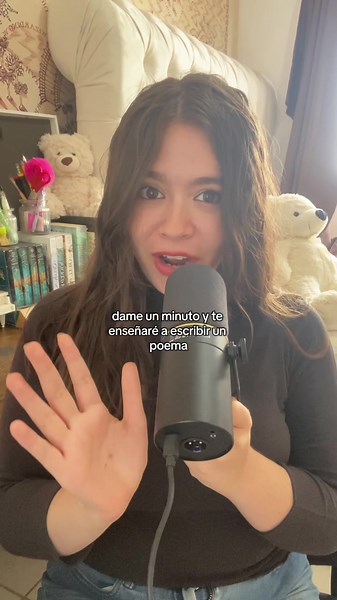Parte 4 | RITMO 🎶 Dime si te sirvió este tutorial y de que quieres que sea el siguiente. Sígueme para seguir desarrollándote como escritor@, y para seguir mi proceso creativo En mi perfil podrás encontrar los otros tutorial es de cómo escribir un poema, donde ya hablamos de: - como iniciar un poema y su estructura - como identificar el tema de tu poema - como introducir metaforas en tu poema Únete y se un pookiecookie ;) Tkm! Bye 💕🫶 #poesia #writer #ritmo #explore #tutorial
