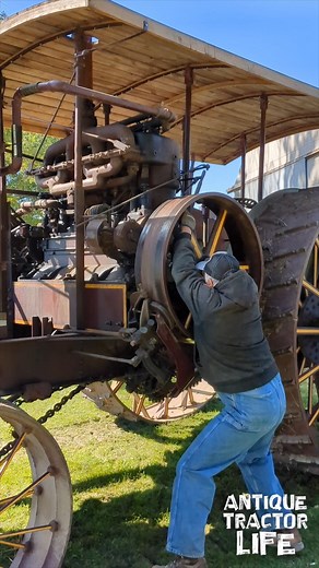 Starting the Reeves 40, with a four-cylinder vertical engine. Antique Tractor Life, it's not just a hobby, it's a lifestyle. #antiquetractorlife #tractor #tractors #farming #farmer #antique #history #americanhistory #diesel #dieselpower #coldstart #startup #farmlife | Antique Tractor Life