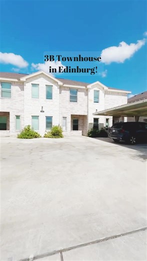 🎉Great Townhouse in Edinburg TX 🎉 ✅ SAVE MONEY! Get up to ONE MONTH FREE! ✅ 3B /2.5B Rent from $1400 ✅ All appliances, private patio ✅ Gated community 🏡 Newport Ave, Edinburg TX ☎ 956-627-5506 ext. 1 or text 956-342-1023 #edinburgtx #rentapartment #rgv956 #townhousetour
