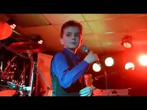 Owen Mac Streets of Promise ( Live )