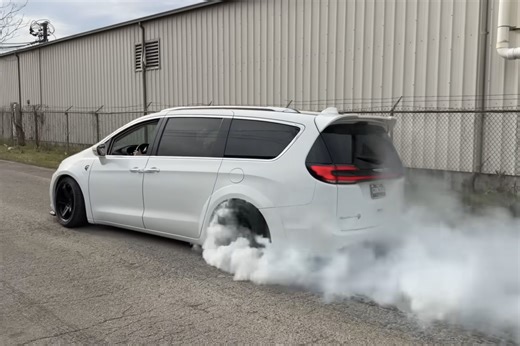 800-hp Chrysler Hellcat minivan emerges from Tennessee speed shop