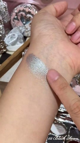 Flower Knows Swan Ballet Six-Color Makeup Palette,Black Red Eyeshadow with 4 Matte + 2 Shimmer Shades,Blendable Smooth Cute Eye Makeup,0.23 Oz(02 Black Swan)