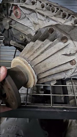 F250 with a bad transfer case. #serviceadvisor #mechanic #powerstroke