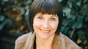 “There’s an Inherent Danger in Processing Your Life Experience as Material”: Maggie Smith, Twitter’s Poet in Residence, Takes on the Fourth Wall