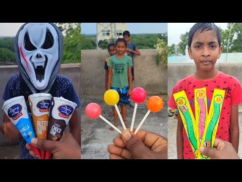 Smiley balloons hitting challenge lollipop gems candy ghost funny dance kinder Joy