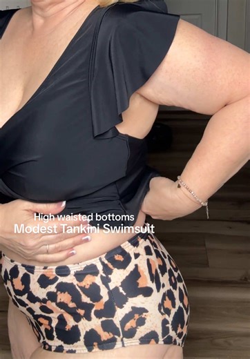 A Tankini that is modest that hides in all the right places and looks great on. #swimsuit #modestfashion #modestswimwear #swimwearfashion #swimsuitcheck