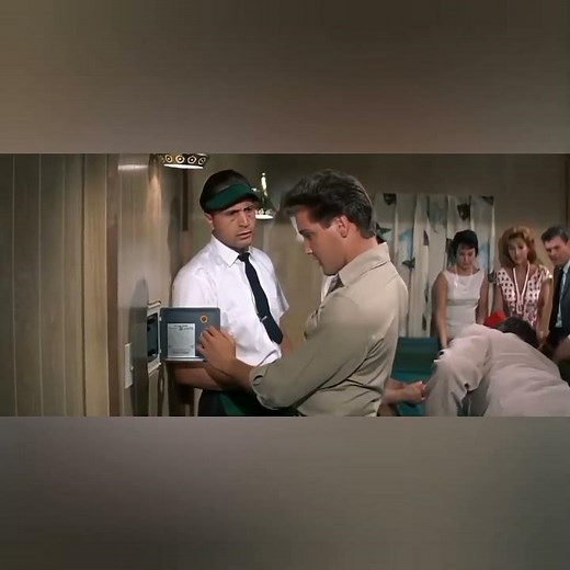 Elvis, Scene, Follow That Dream