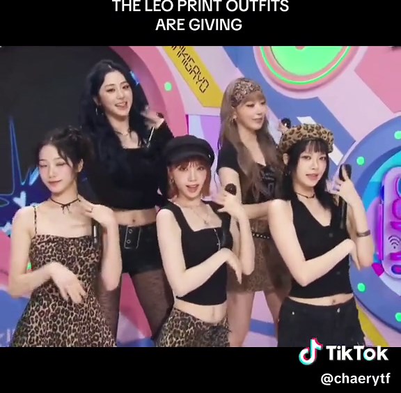 Crazy Lesserafim Showcase: Outfits, Perfomances & Reactions