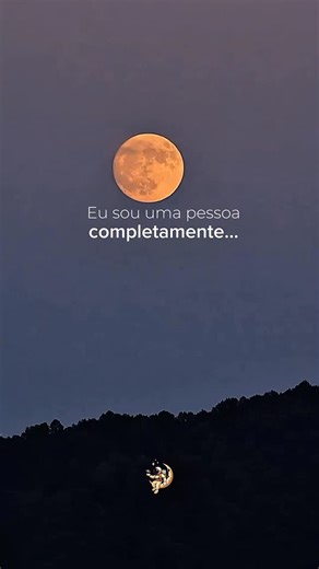 Astrofotografiapbjp ✨🌙🪐 on Instagram: "Fotografando a Lua… Muitas pessoas acreditam que tirar uma boa foto da Lua e das Estrelas é um “Bixo de Sete Cabeças”… E sinceramente ? Até pode ser… 🚨Se você não souber o que está fazendo ou nem entender como ajustar as configurações do seu celular. Mas, você já parou para pensar… “E se existisse um Manual que realmente me ensinasse tudo isso ?” 💭 🎯 Comente “LUA” e enviaremos para você o Manual que já ajudou + de 1.600 Amantes da Lua a capturar fotos