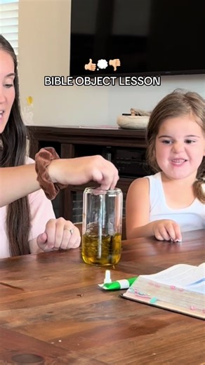 Bible Object Lesson💭 We’re in a season where the kids are learning that they have the ability to make their own decisions. And each day we have a choice to make good decisions or bad decisions👏🏼 But how do we know what’s “right”? What makes a “good decision” different than a “bad decision”? We’re having lots of talks about that and what it means for us on a daily basis. The really cool thing is that as believers, God gifted us the Bible as almost like an instruction manual, or a cheat sheet o