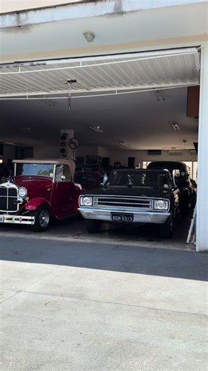 Mais um dia normal por aqui!!!! #car #v8 #oldschool #dodge #chrysler | dodge car