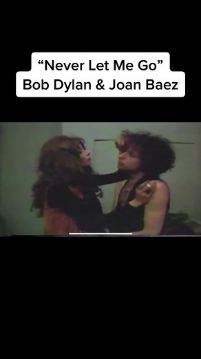 Happy Birthday Joan Baez! ❤️ — here’s one of my favourite duets of hers with Bob Dylan from the Rolling Thunder Revue in 1975. This clip is from the experimental film Renaldo & Clara, which was shot during that tour and directed and edited by Dylan. Featuring some sweet footage of Bob with his first wife Sara at the beginning. #bobdylan #joanbaez