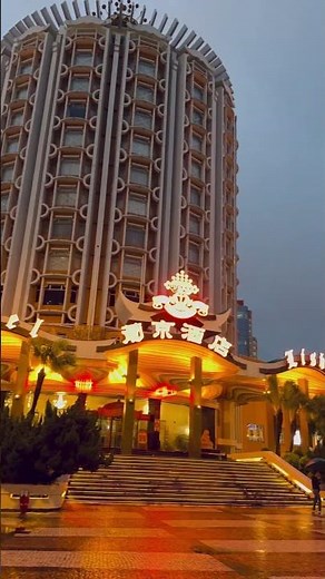 Grand Lisboa Macau: A Glimpse of Luxury and Glamour | Iconic Hotels #macau