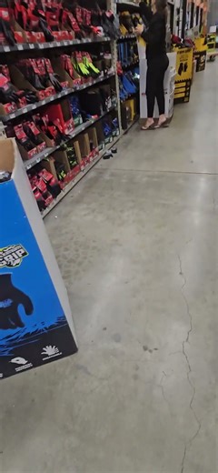 Beautiful girl with natural toes in department store #candid #footvideo #feet #toes #flipflops