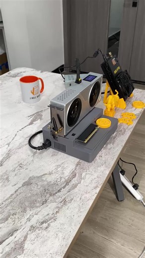 This Bitcoin Miner Makes My Office Desk Look Premium #bitcoinmining #jinglemining #Miner #crypto #GPU #3dprinting #gadgets #setuptour #desksetup
