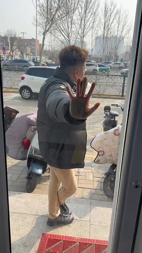 24K views · 198 reactions | Wait for the funny moment  #moments #funny #call #satisfying #satisfyingposts #satisfyingslime #satisfyingvideos #oddlysatisfying #dubai #uae #oddlysatisfyingvideos #asmr #soap #usa #us #uk #london #canadá #newyork | TheSatisfy Stuff | Facebook