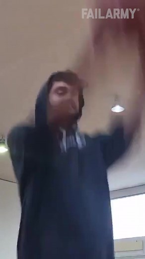 That's one way to turn of the lights! 😆#FailArmy ..#basketball #basketballfails #fails #funnyfails #failvideo