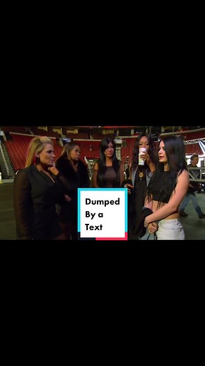 Paige geta dumped by a text! #totaldivas_clips #wwe #fyp #foryoupage #totaldivas