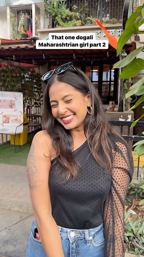 DEVIKA KHADE on Instagram: "Mi nay tyatli kadi lava aatli👀 . . #reelsinstagram #maharashtrian #marathimeme #desi #relatable #wannabe #comedy #funny #whosdevuu_vines #contentcreator"