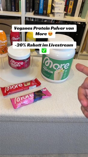 Veganes Protein Pulver von More #more #morenutrition #veganprotein #sommerdeals #wirschwimmeninangeboten