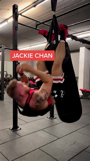 Bauch Training wie Jackie Chan: Inverted Sit Ups
