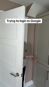 22K views · 18K reactions | Trying to login to Google 﫠 #funnyreels #2stepverification #relatable #techissues #websecurity #comedyreels #funnyvideos | Serena Terry | Facebook
