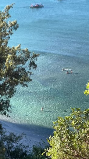 Zambales Beach Views: Bakit Ang Ganda ng Dagat sa Zambales