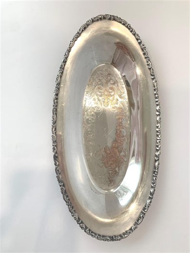 Vintage Silver Tray Elegant Butler Serving Platter Ornate Design Etched Vanity Collectible Tea Dish Antique Oval Decorative Plate Scalloped