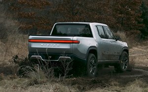 Rivian Has a Super-cool Trick no Other Electric Truck Can do