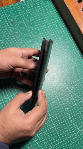 Discover Handmade Leather Wallets from Pakistan