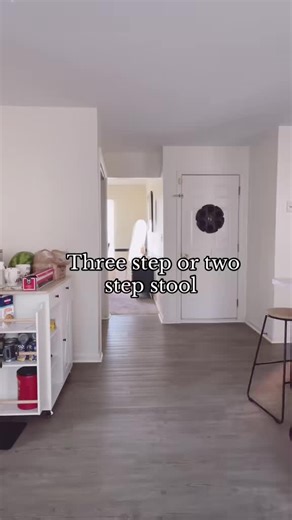 Choosing Between 2-Step and 3-Step Ladders